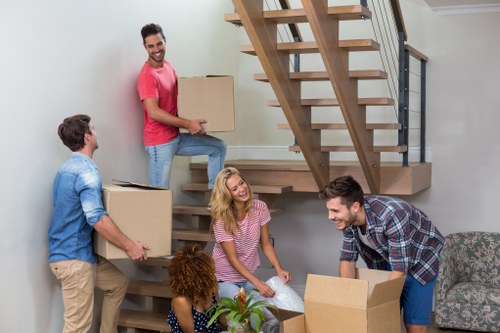 Local removals service for homes near Coventgarden