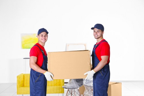 Truck booking and move preparation for customers in Coventgarden