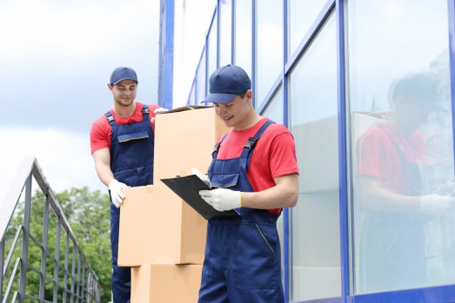 Removal van service in Covent Garden with central London moving support