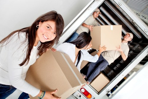 Practical moving service for homes and businesses in Coventgarden